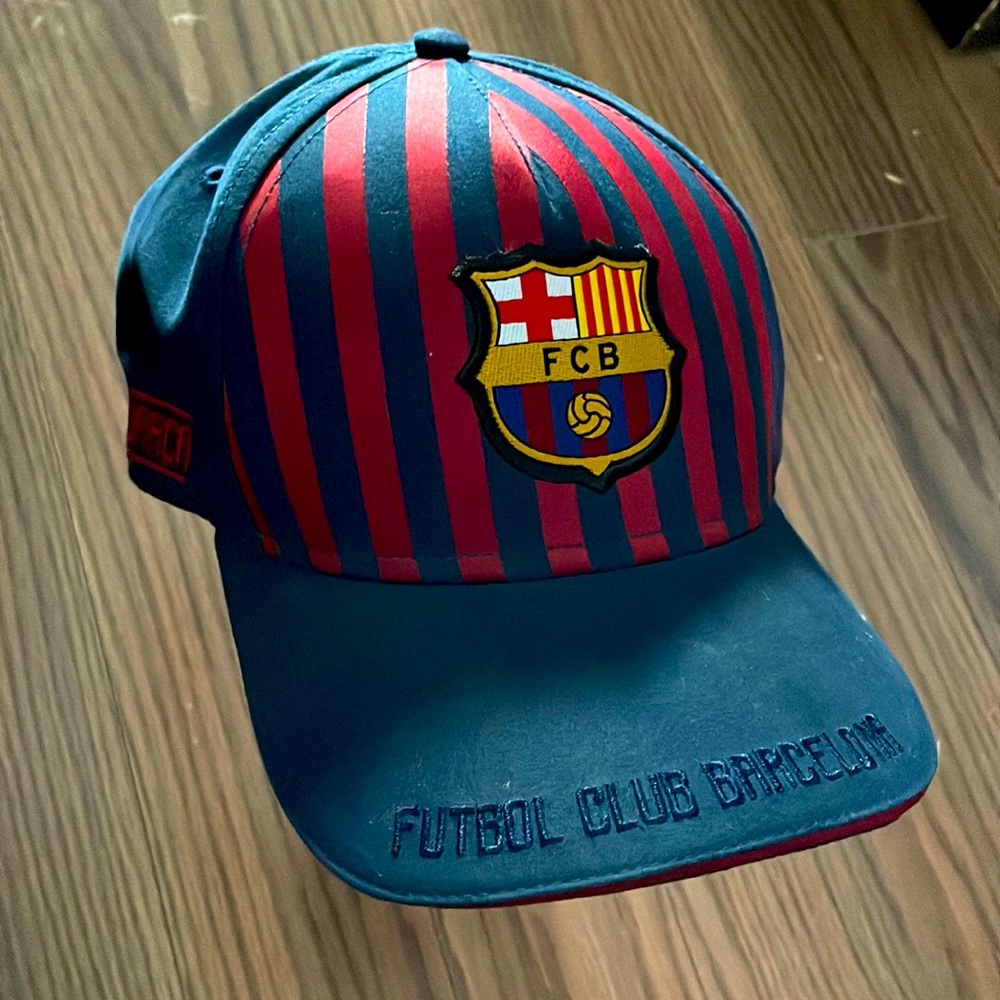 Nike FC Barcelona Hat Cap Adjustable Black Embroidered Soccer- L/XL - Picture 1 of 8
